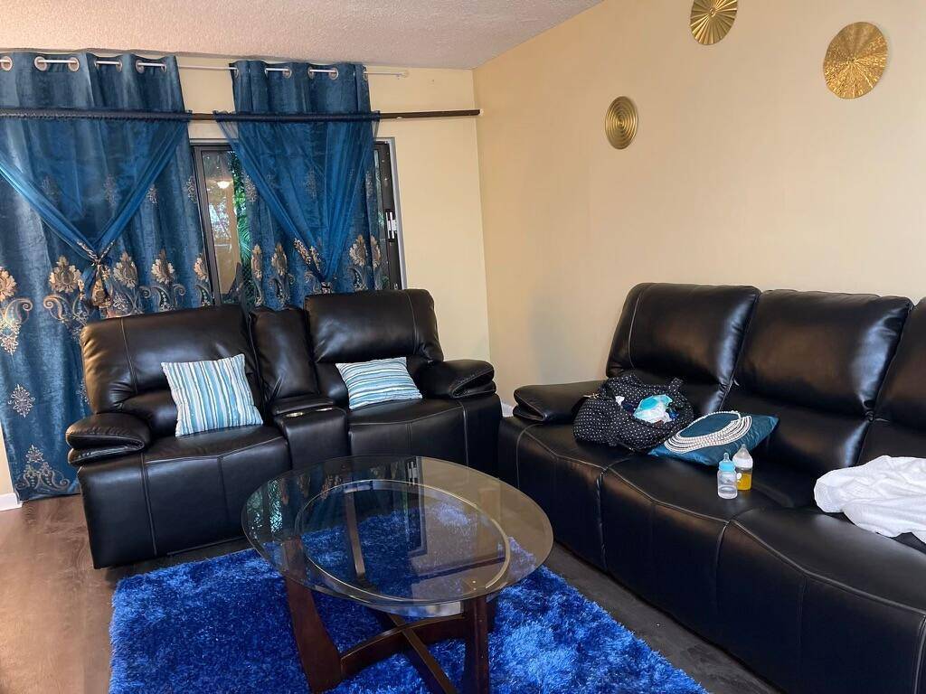 1900 N Congress Avenue Condo Palm Beach