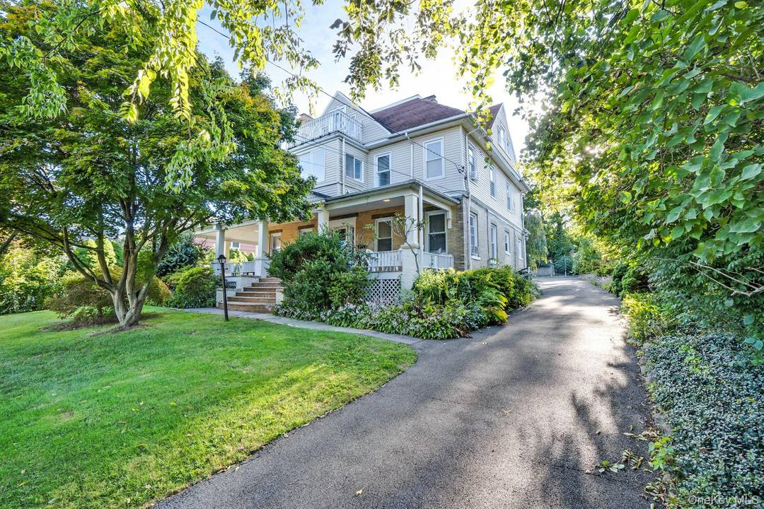 The space and location of this stately Colonial can't be matched.