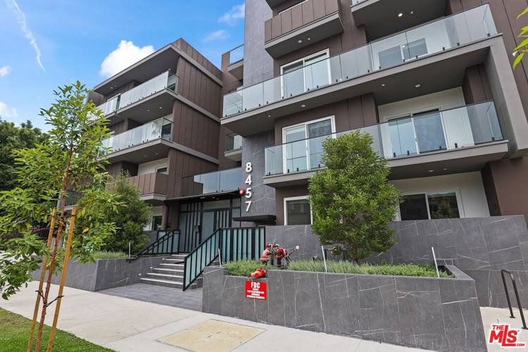 8457 Blackburn Ave 5BR Beverly Grove La