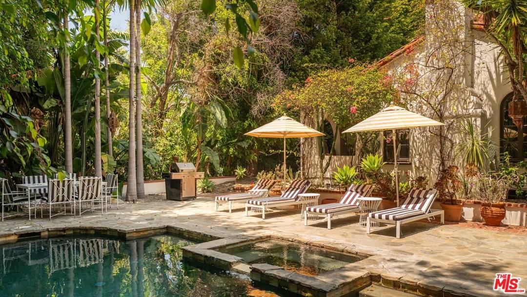 1135 Sunset Vale Ave 4BR Sunset Strip La