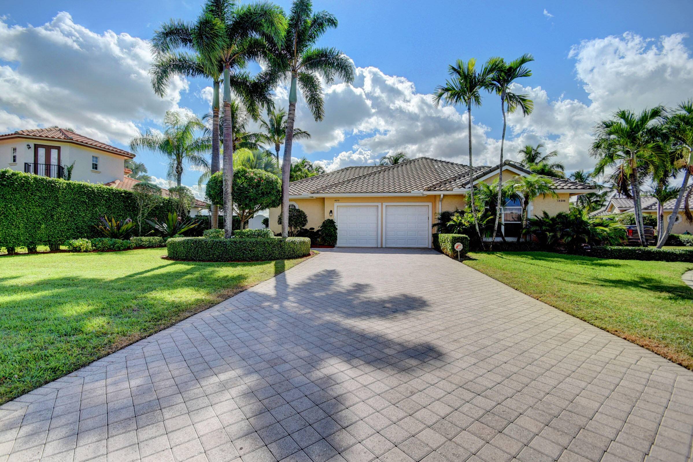 Come make this beautifully updated, fully furnished, 3 bedroom, 3 bath villa your home for the season.