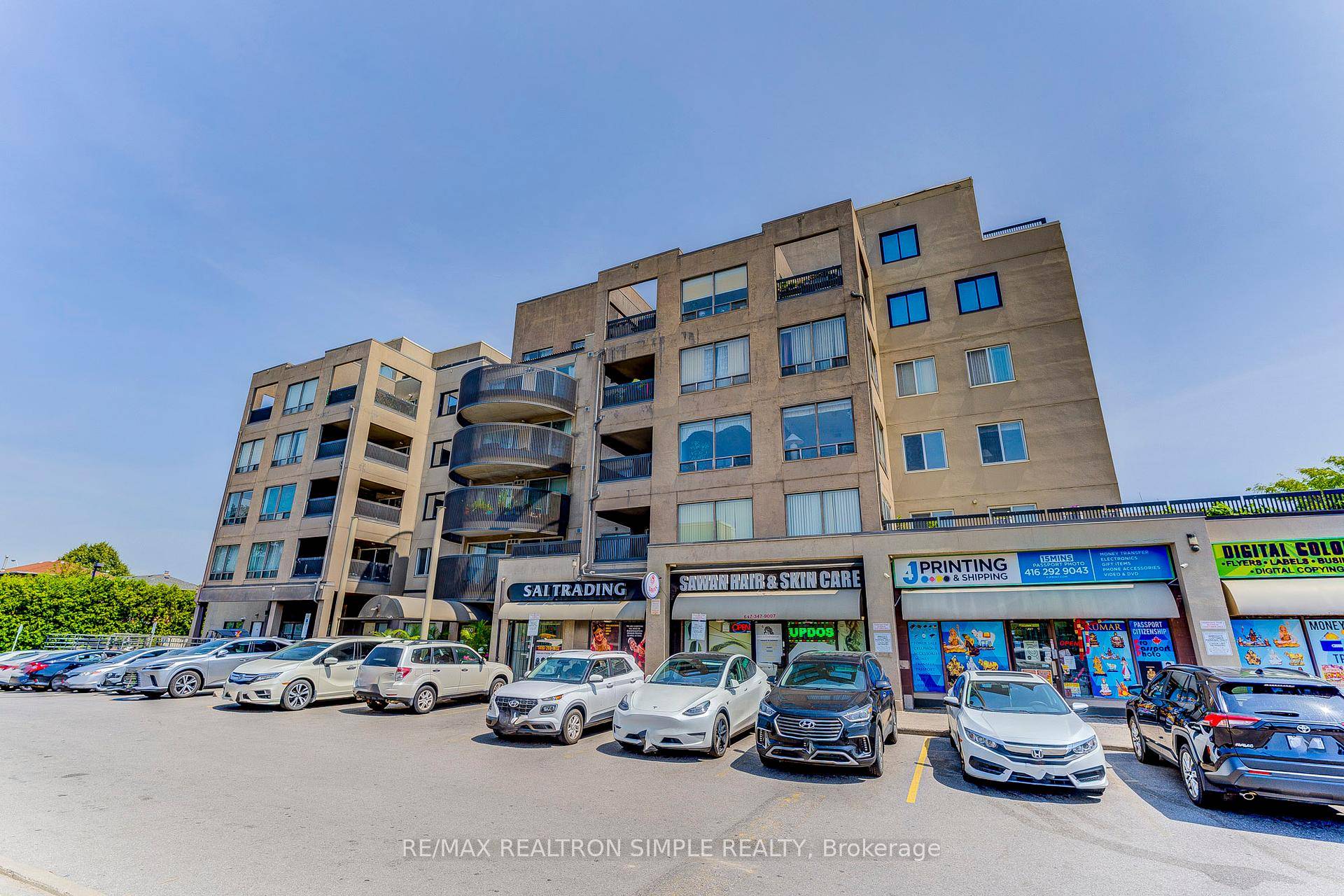 Beautifully maintained, FIRST OWNER 1 Den condo in a prime location !