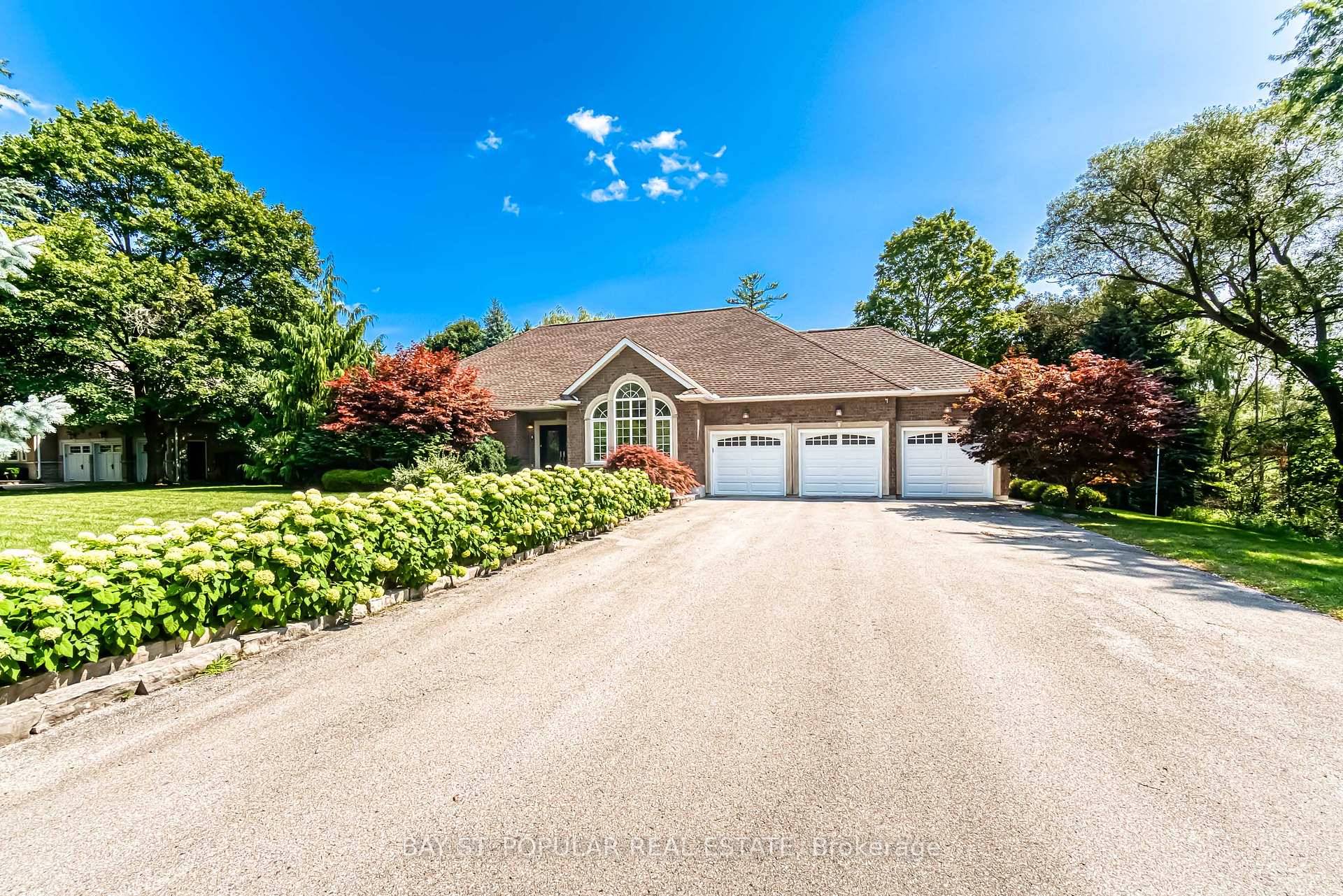 Welcome To Your Dream Home In The Heart Of Aurora Heights !