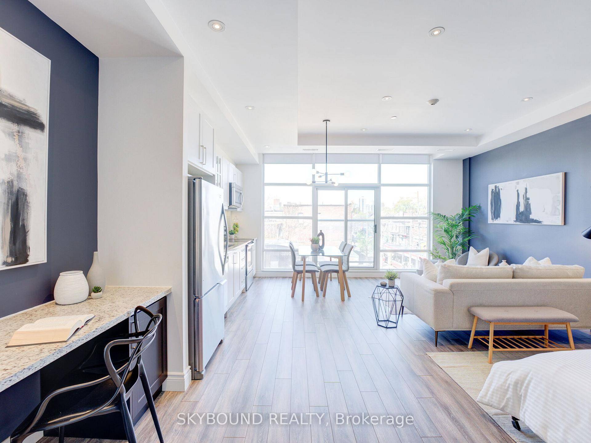 Beautiful Suite At The 'Lofts On Queen.