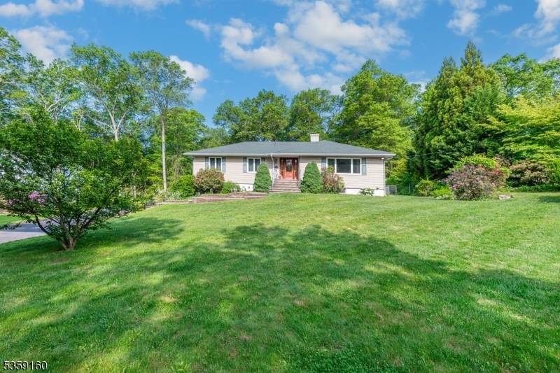A beautifully maintained ranch style home nestled in the serene Cozy Lake area of Jefferson.