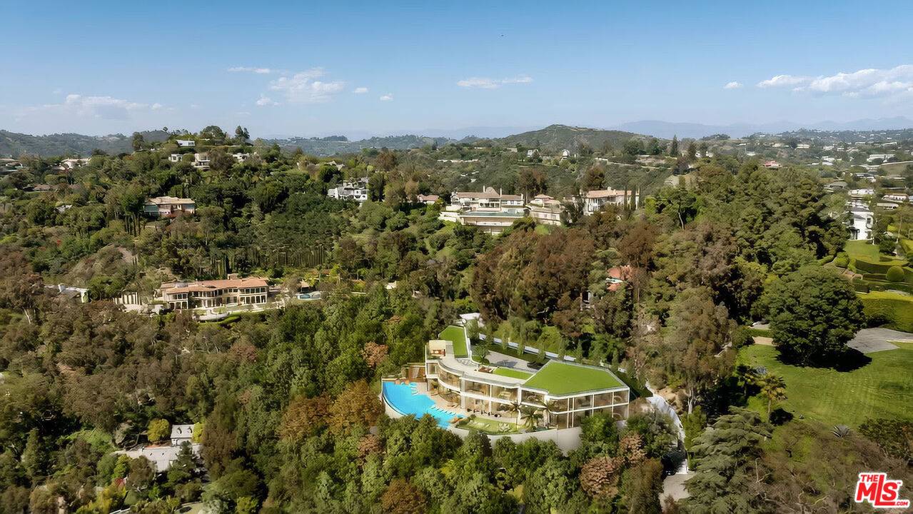 901   Strada Vecchia Rd Bel Air La