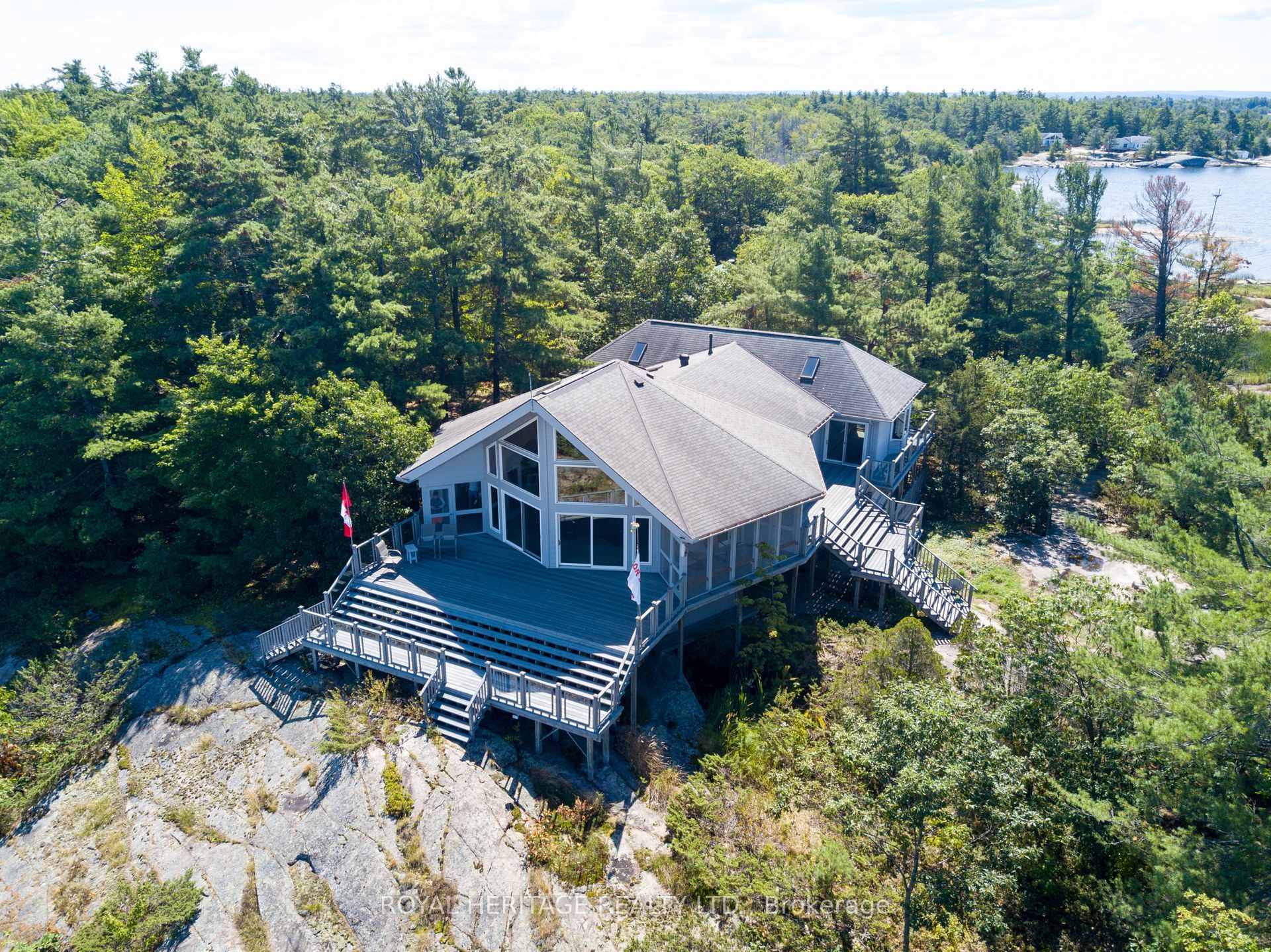 Welcome to the top of Roberts Island !