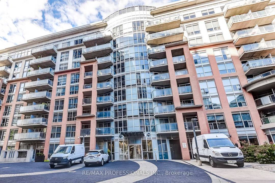 Welcome to DNA Condos, one of Toronto's most sought after buildings !