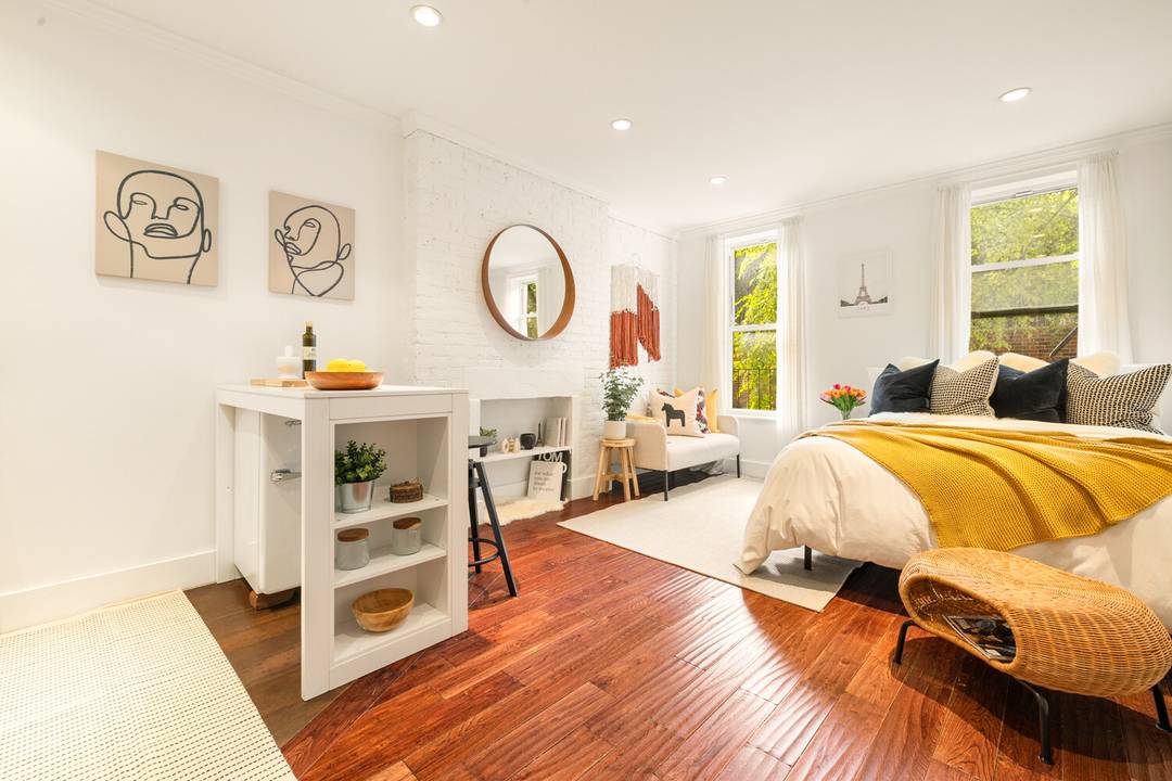 Welcome home to this charming studio located in the highly sought after West Village.