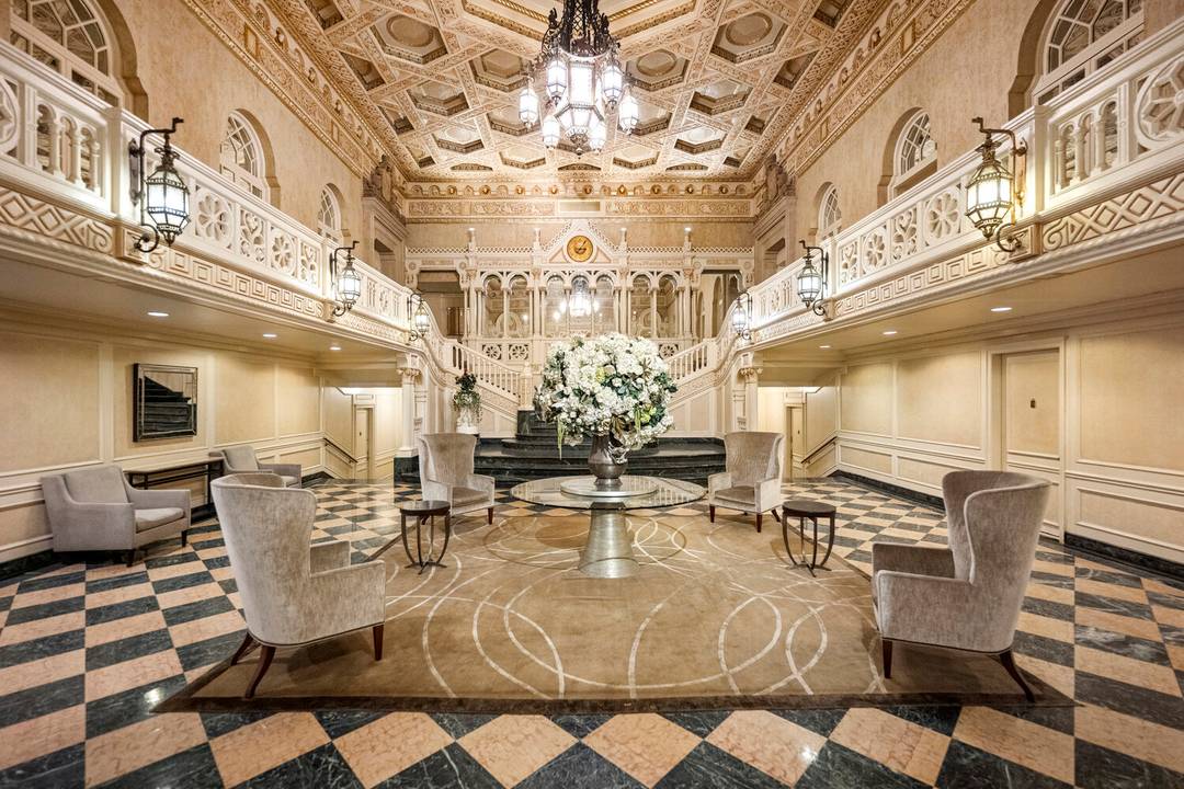 Welcome to a townhouse like two bedroom, two bathroom residence of exceptional scale and character, featuring a private atrium terrace within The Level Club Condominium, an architecturally distinctive, full service ...