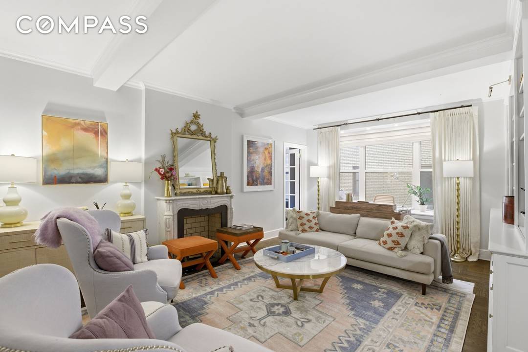 Beautifully renovated and positioned within the sought after South Tower of 60 Gramercy Park North, Residence 8D seamlessly combines classic prewar charm with elevated modern design.
