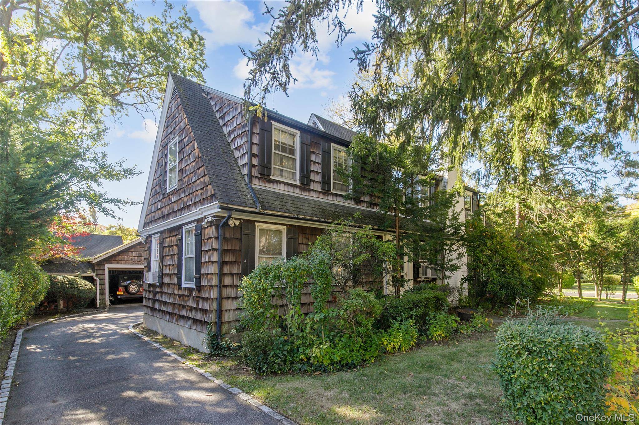 GREAT NECK PRIME 100 X 100 LOT !