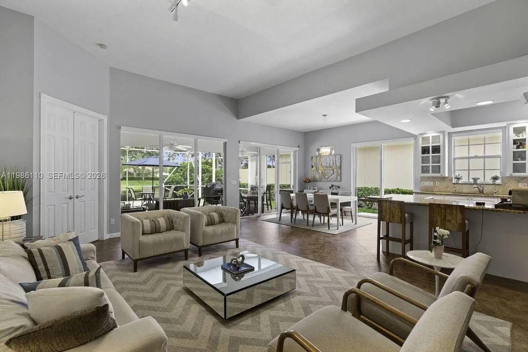 CORNER LOT Beautiful 4 bedroom and 2 full bath single family home now available in Riverwalk WPB !