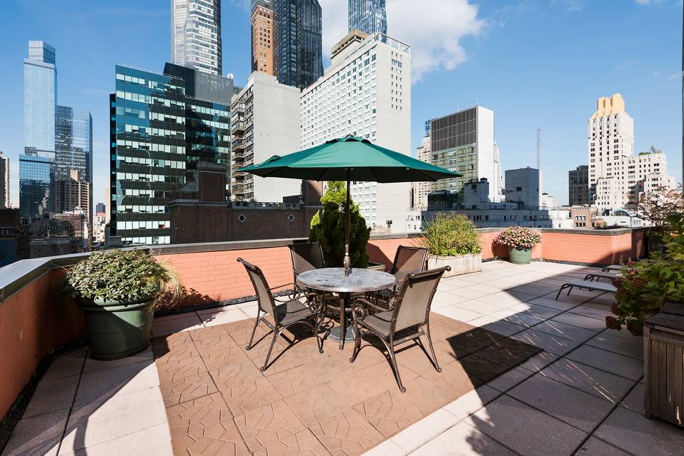 Spacious one bedroom available August 10, 2024Spacious and Quiet.