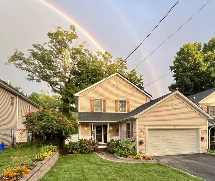 Welcome to this beautifully maintained 4 bedroom, 2.