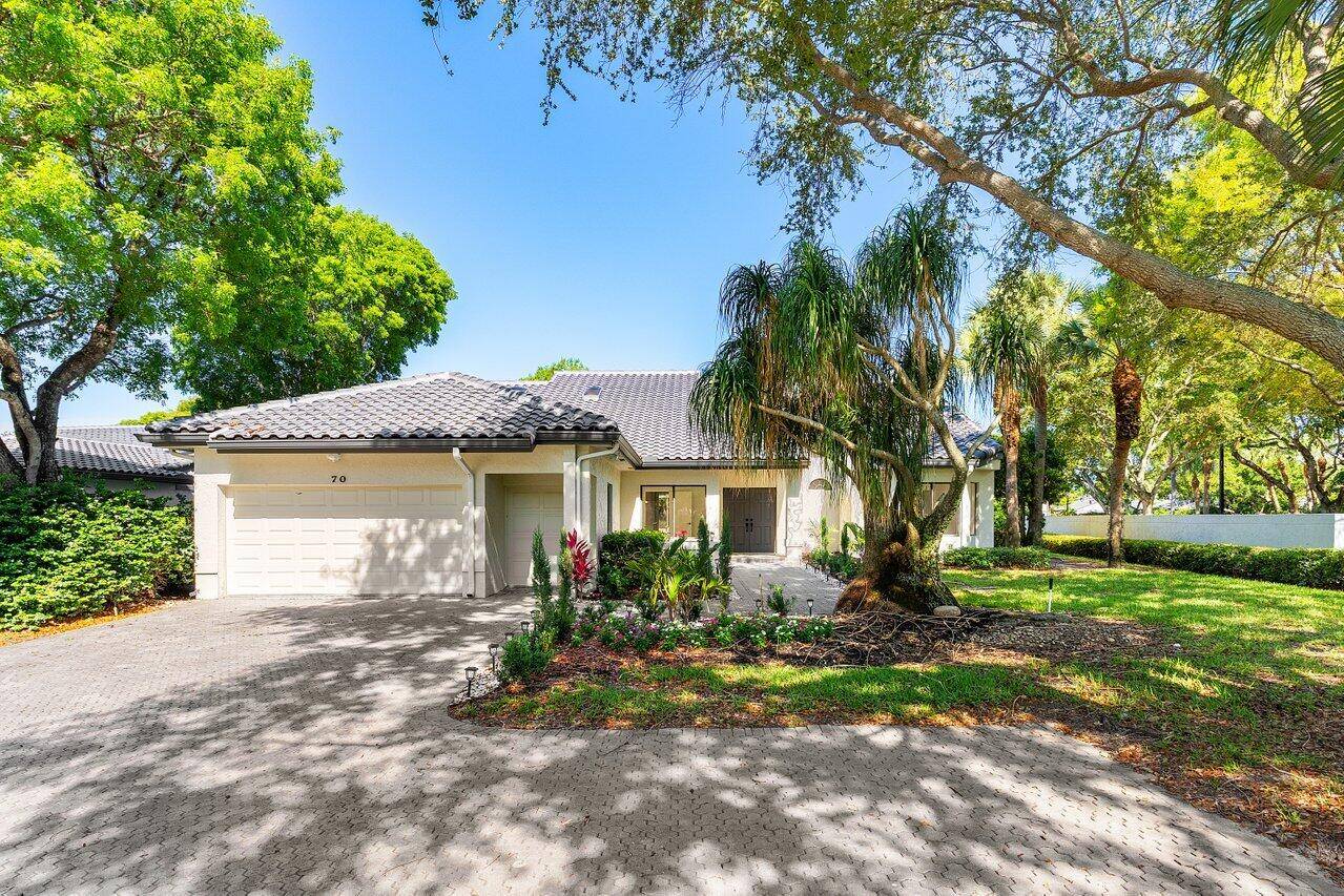 Extraordinary opportunity to own one of only ten rarely available, 4 bedroom model XI 11 residences in all of Hunters Run Country Club.