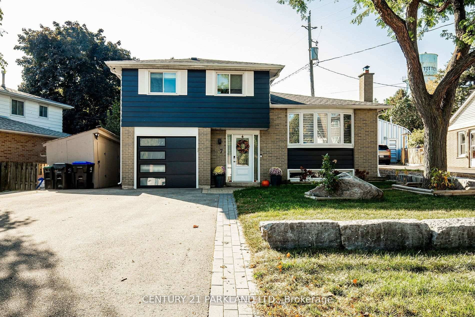 Welcome Home ! Detached Updated 3 1 Beds w 3 Baths !