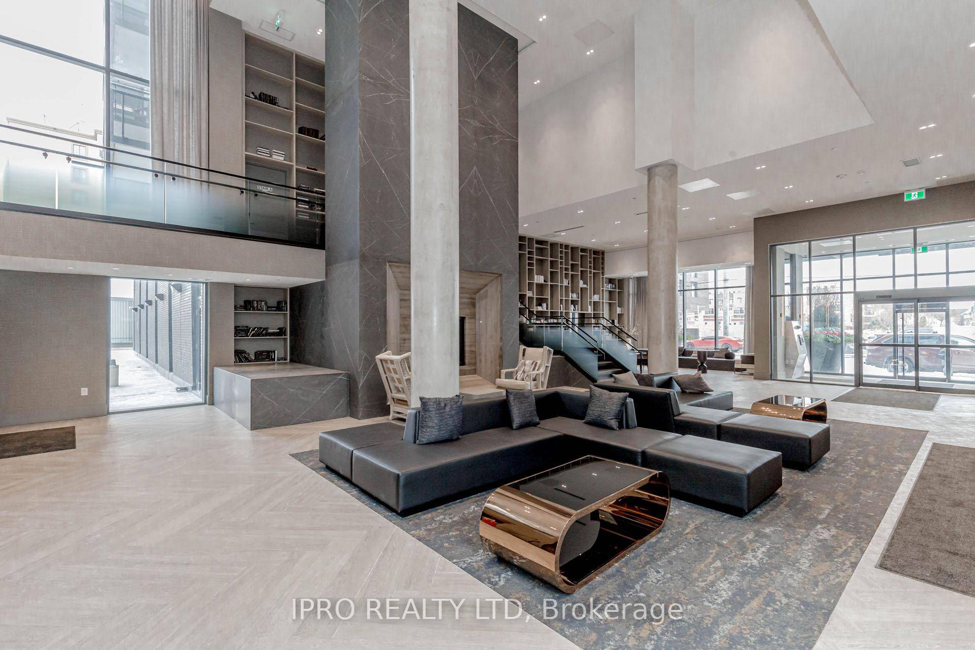 Welcome to Suite 723 At Old Bronte Rd Oakville Masterpiece of Modern Design and Comfort Located at Highly Sought after Area.