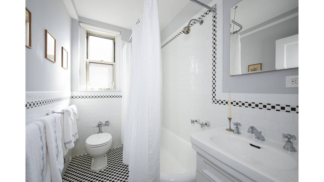 Discover the timeless elegance of this wonderfully bright one bedroom unit, situated in mint condition within a charming pre war building on a picturesque tree lined block on East 68th ...