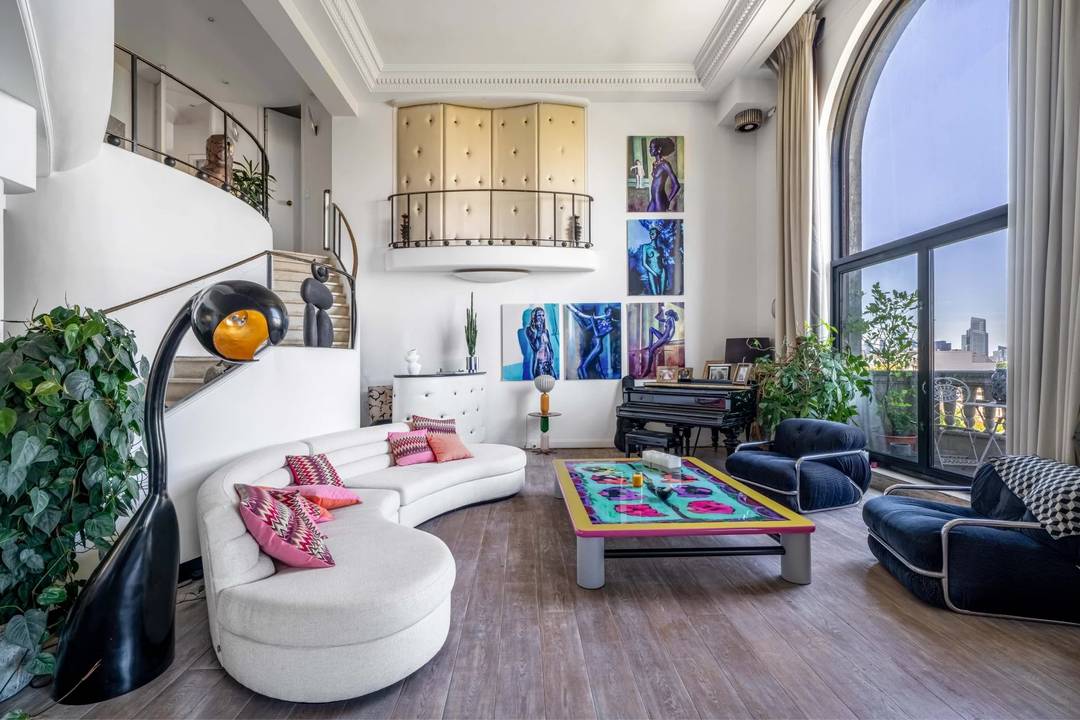 Avenue Foch – Duplex d’exception avec vues panoramiques et volum