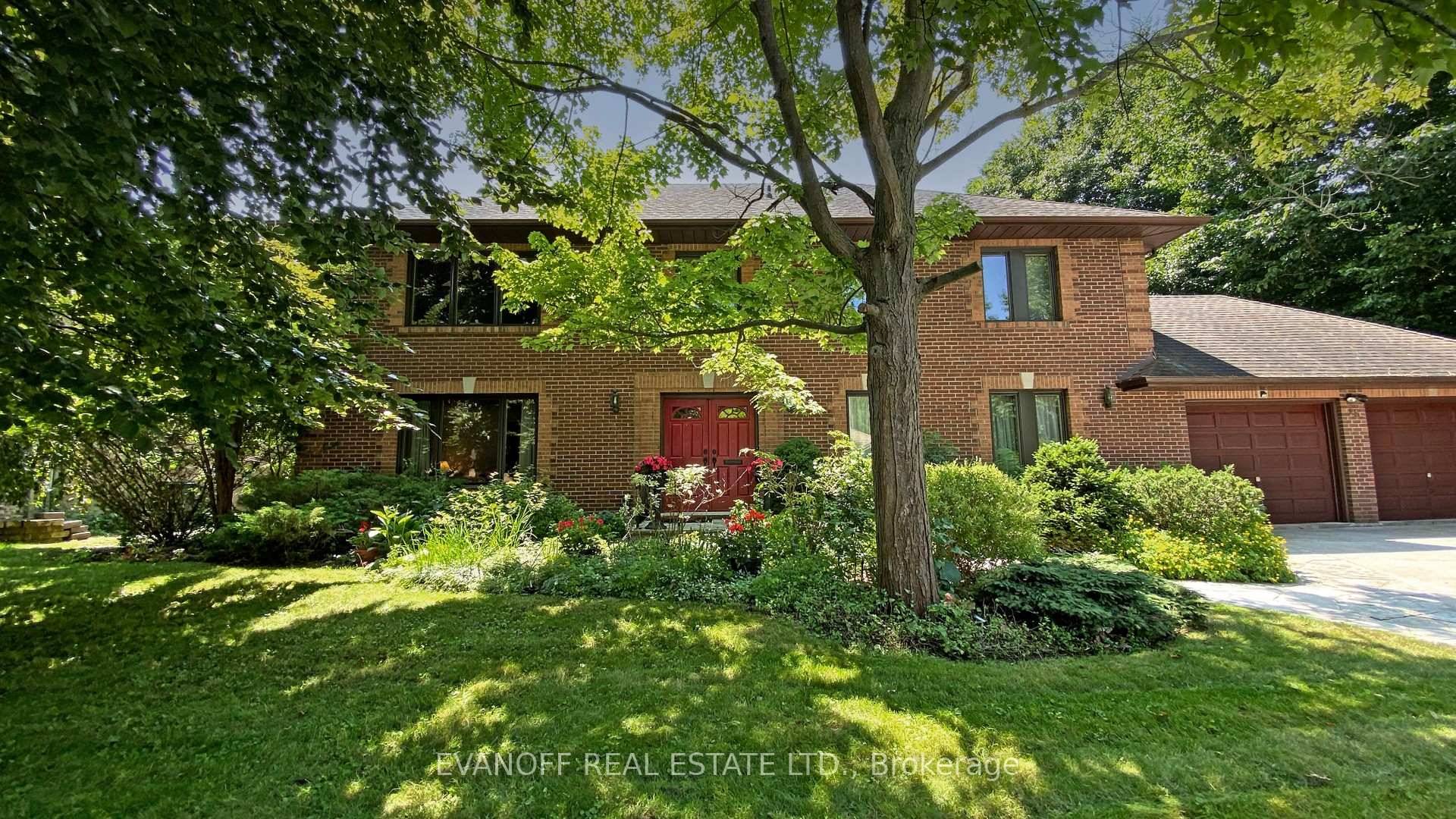 This Grand Custom Built Beauty Is Perfectly Situated On A Completely Private Ravine Lot At The Bottom Of A Quiet Court In Prestigious Highland Creek !