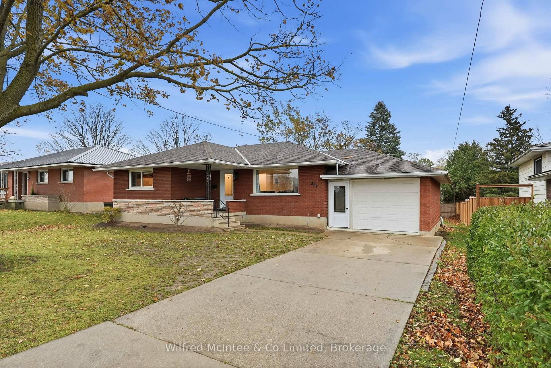 Charming amp ; Upgraded 3 Bedroom Red Brick Bungalow in Listowel !