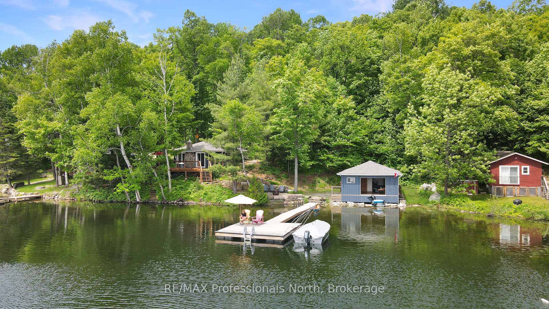 Your dream getaway on Esson Lake, just minutes from Wilberforce.