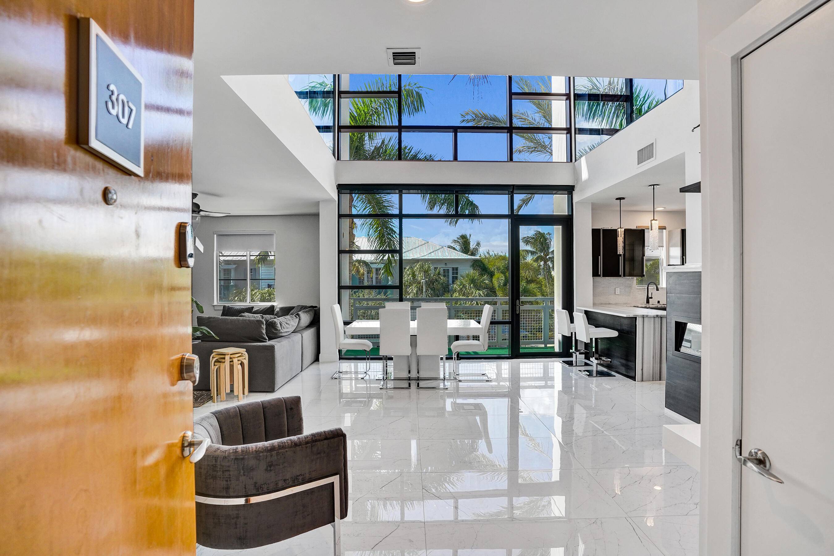 Experience the best of coastal living in this bright and modern 2 bed, 2 bath residence at Meridian Delray, just steps from Atlantic Ave's restaurants, boutiques, and world class beaches.