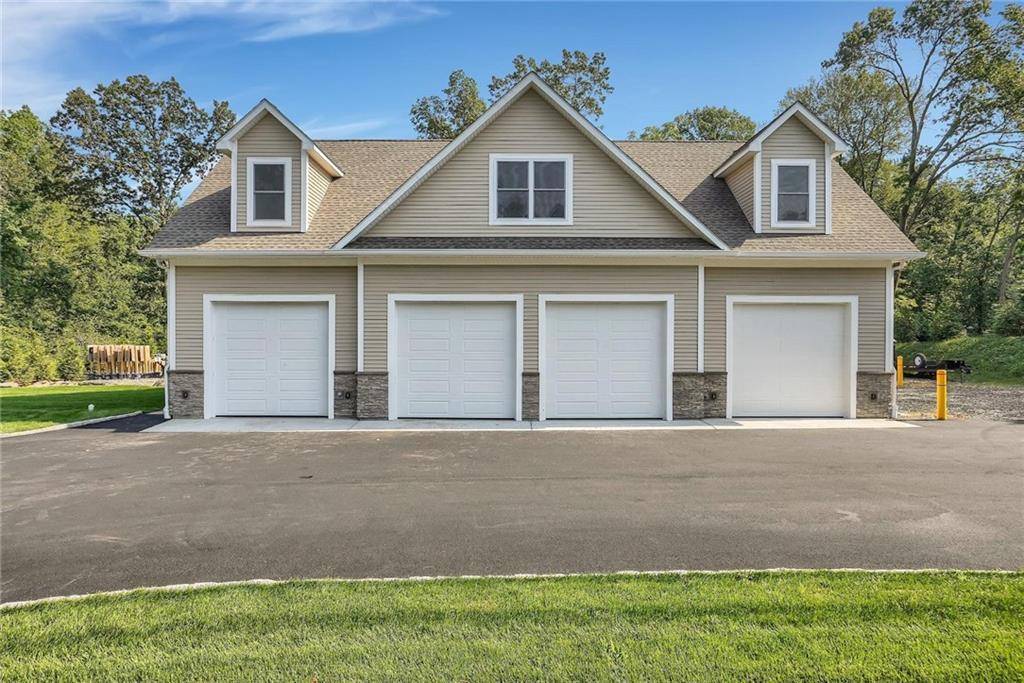 located just off Route 9 in Wappingers, commercial light industrial space.