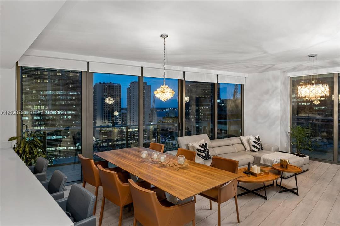 Spectacular CORNER UNIT in highly sought after 05 line with the BEST unobstructed VIEWS in the building.
