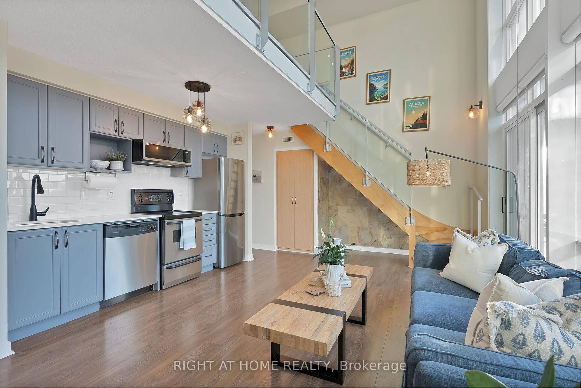 Welcome to a truly exceptional urban loft, a home perfectly designed for urban professionals and budding families who crave style, space, and a vibrant city life.