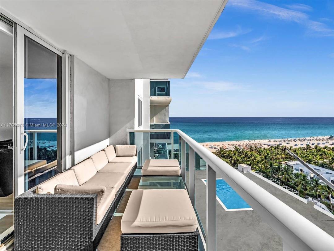 Stunning 1BR 1BA in Prestigious Roney Palace, South Beach Discover luxury living in this exquisite apartment located in the prestigious Roney Palace, right next to the 1Hotel in the heart ...