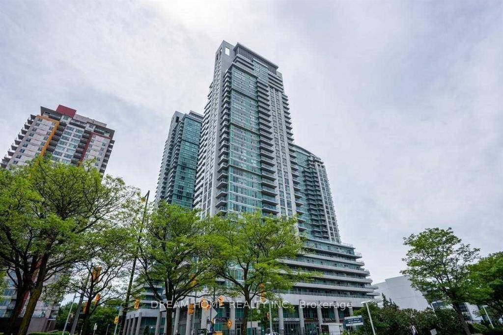 Two Split Bedroom With Two Full Bathroom Plus Den Unit With Large Balcony And South East Views.