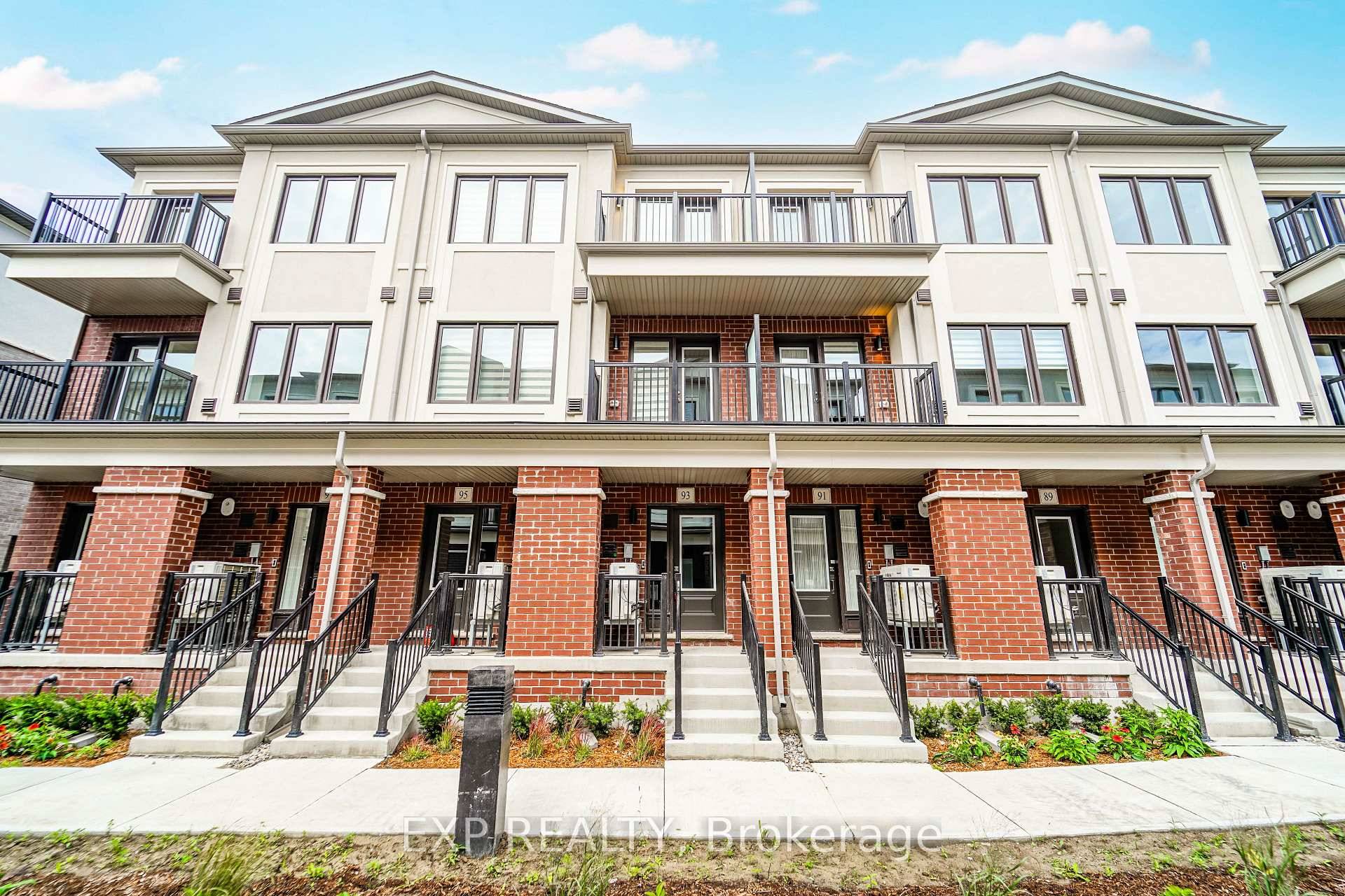 Brand New Modern Townhome by Treasure Hill located in the heart of Richmond Hill, featuring 3 bedrooms, 4 washrooms, 1 parking space, bright, open concept living space.
