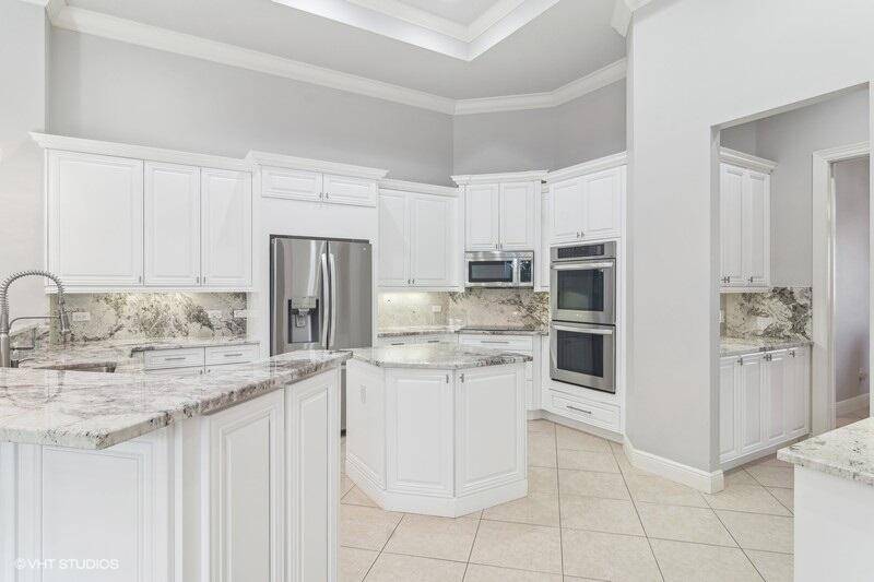 Welcome to your dream home in the exclusive PGA Village !