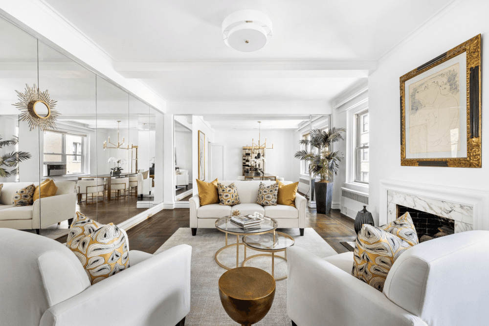 Superb Value Elegant prewar 6 rooms with 3 bedrooms and 3 bathrooms in a top co op building between Park and Madison Avenue.