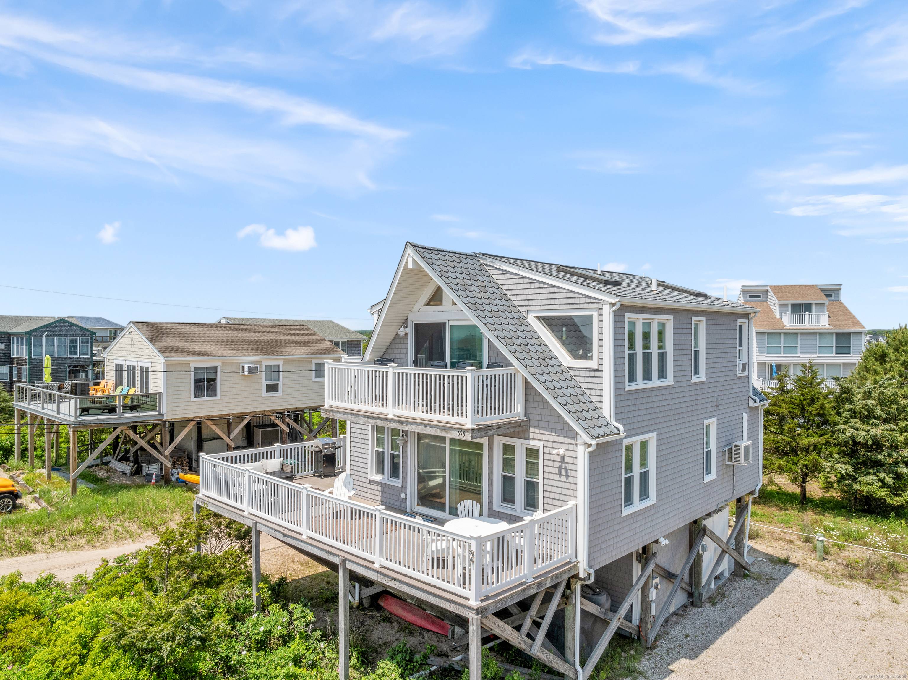 Welcome to your dream coastal retreat !