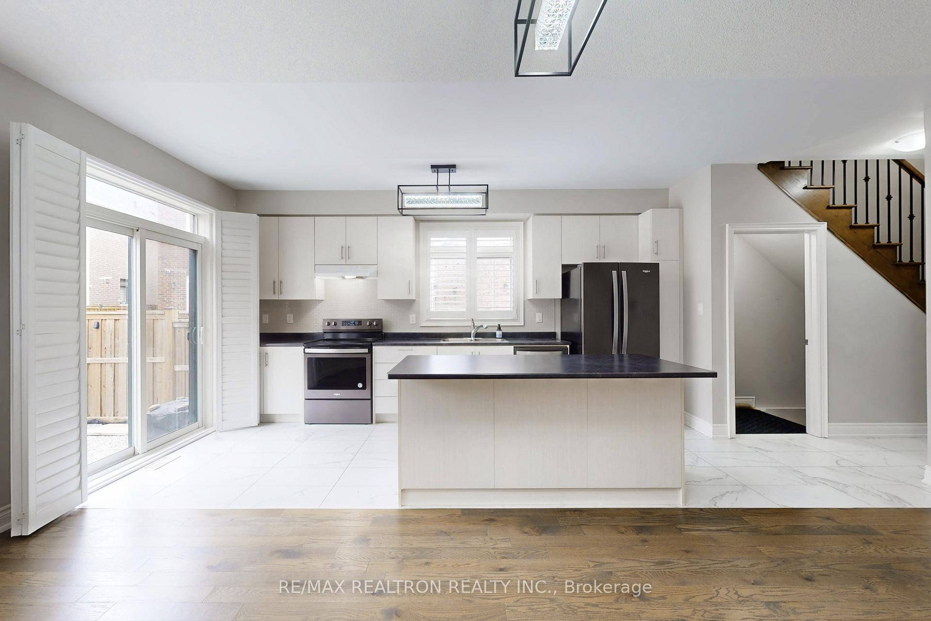 Stylish, bright, and thoughtfully designed, this 3 bedroom semi detached home sits in the heart of the sought after community of Sharon.