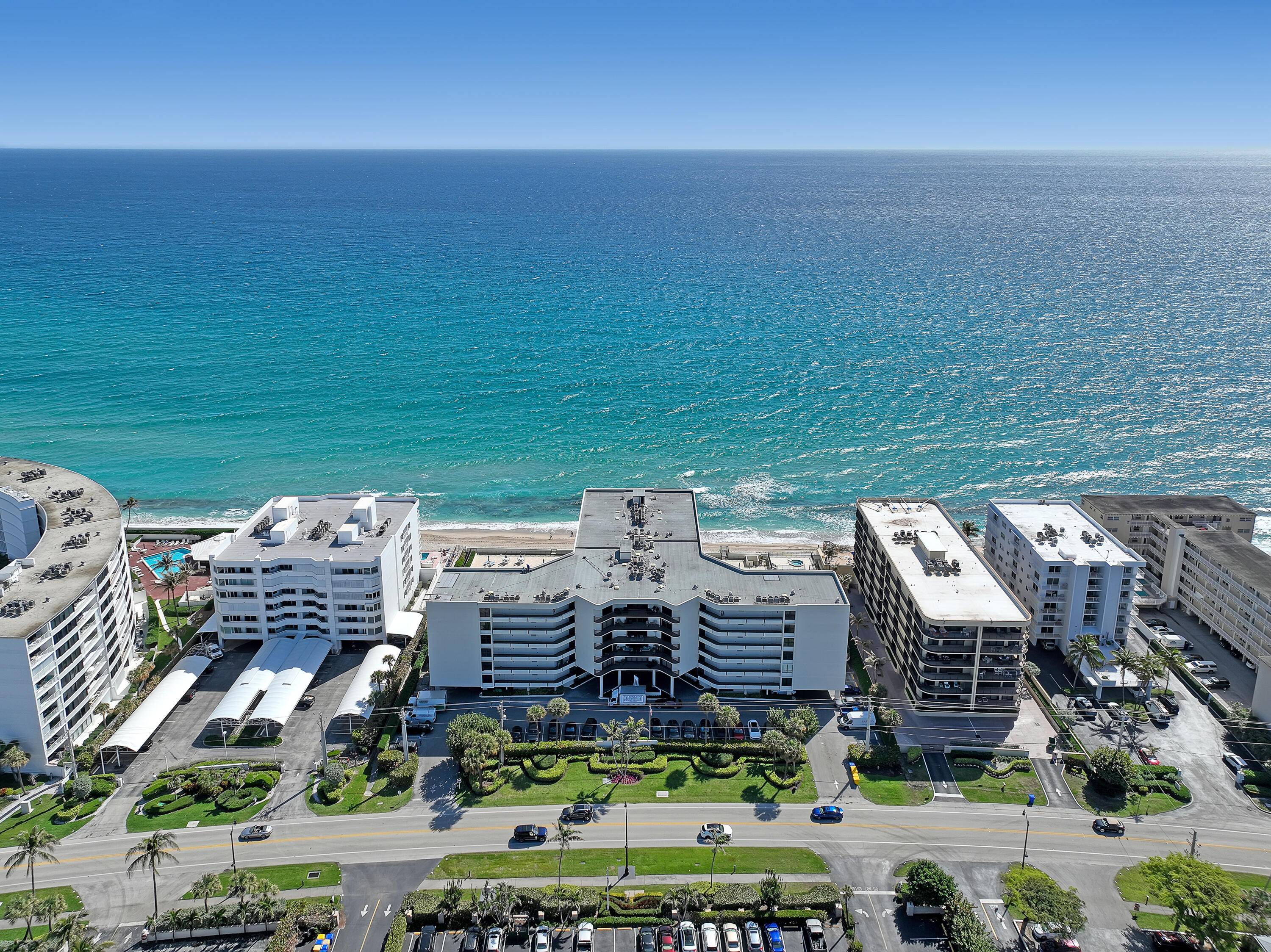 WELCOME TO DUNE DECK ! An exclusive luxury condominium building consisting of 65 units and 6 stories.