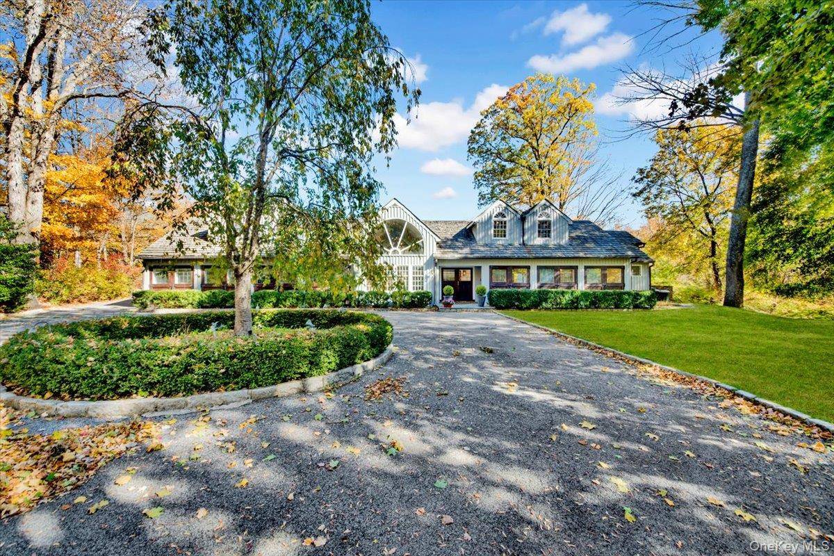 Welcome to 183 McLain Street a timeless country estate set on over 6 acres of flat, scenic land in the heart of Bedford s premier estate area !
