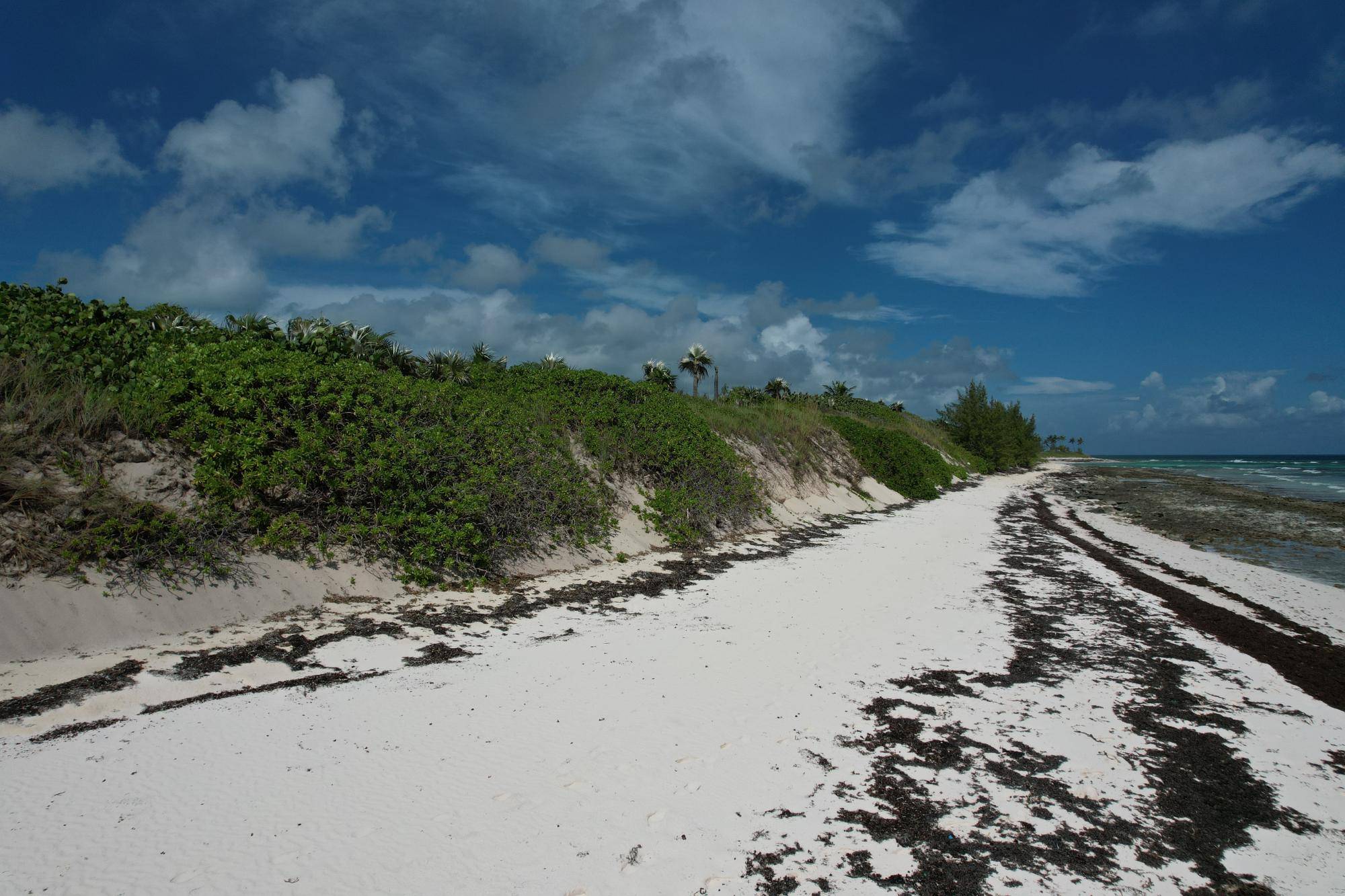 BANKS ROAD Land Eleuthera