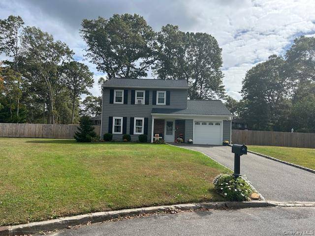 This cozy colonial is perfect for those looking for a comfortable home.