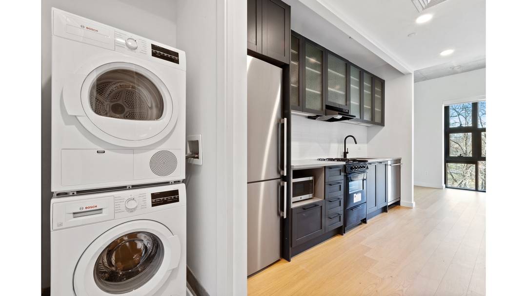 Must see Studio Residence with Balcony !