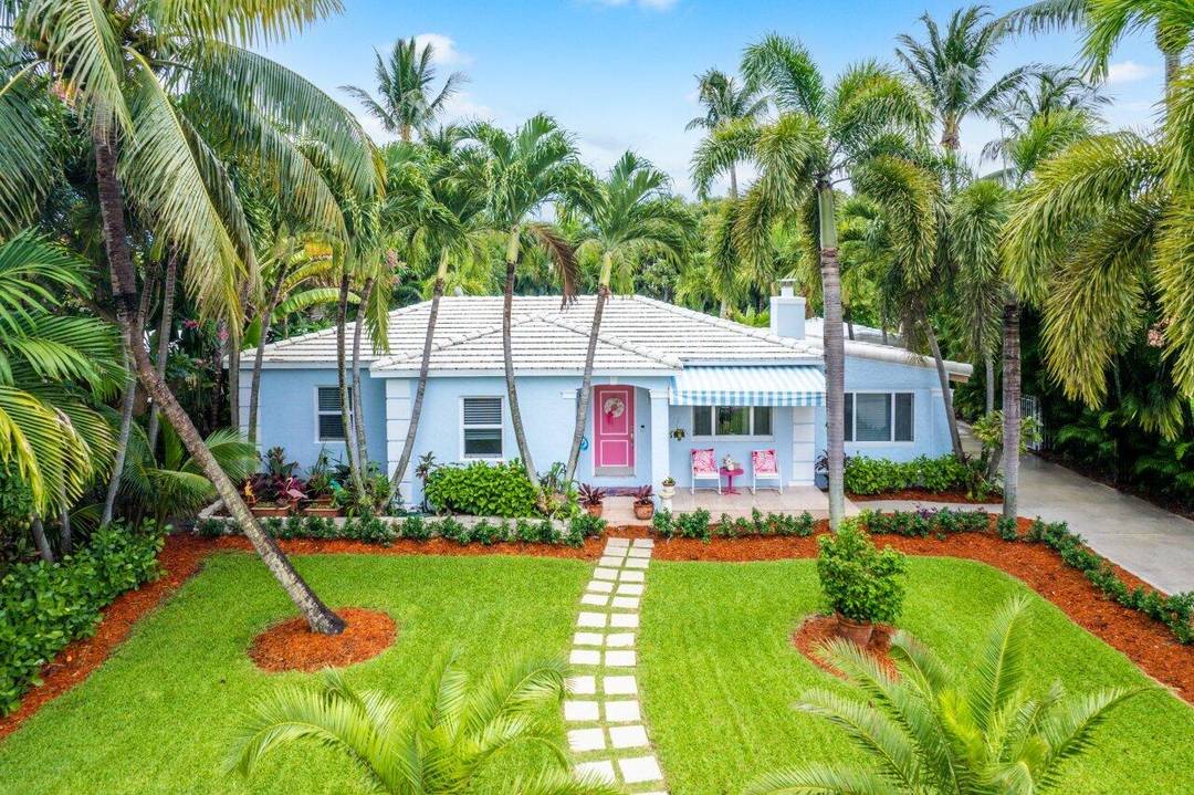 Absolutely the best location for this move in ready beach house.