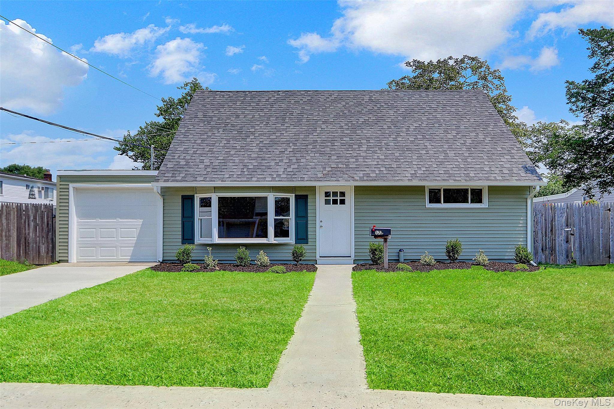 Move right into this 4 bedroom, Cape style home, with 1 car garage, updated kitchen w quartz counter and stainless steel appliances, updated bathroom, updated flooring, new carpeting, fresh paint, ...