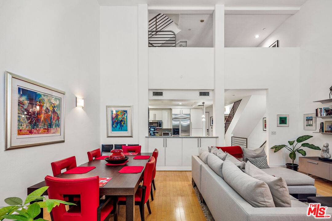 11628   CHENAULT ST Brentwood LA