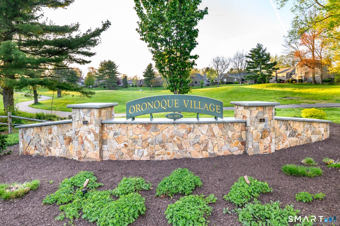 Come see this nicely cared for Thoreau in beautiful Oronoque Village.