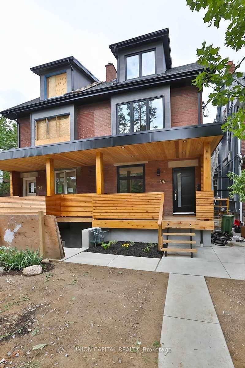 Renovated 1600 Sq Ft, 3 Bdrm amp ; 3 Full Bath In The Heart Of Greek town.