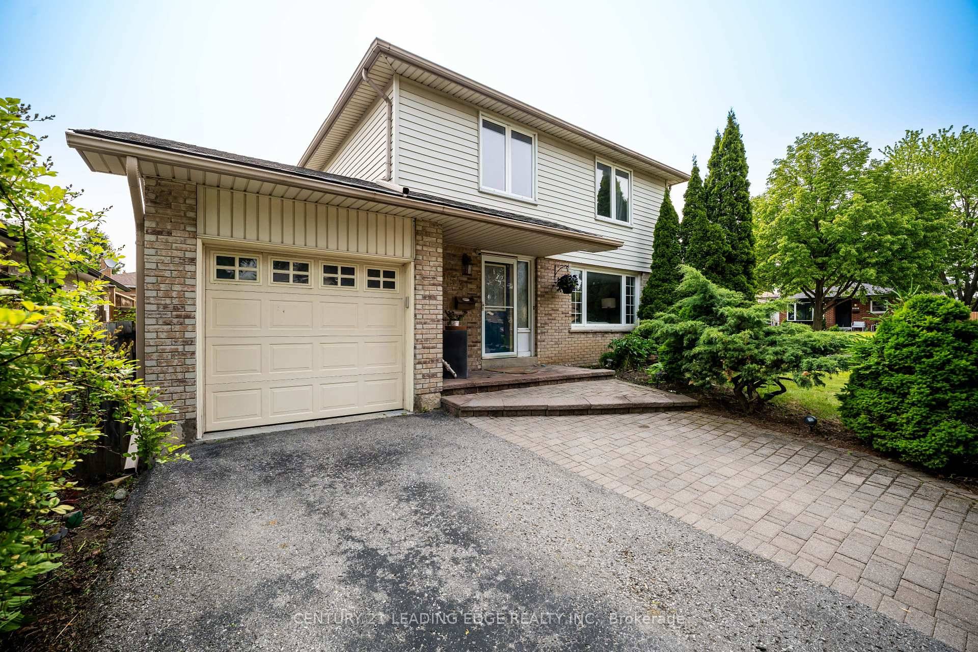 Welcome to 353 Fleetwood Drive, located in Oshawa's desirable Eastdale community.