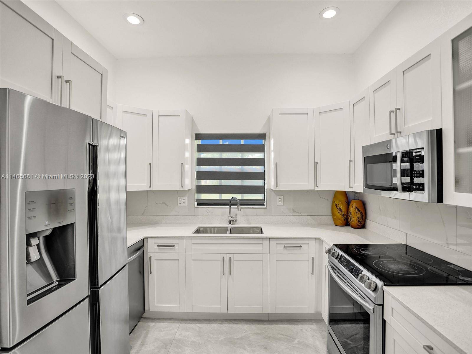 Welcome to this stunning 3 bed 2 bath 2 car Garage home in the heart of Fort Lauderdale.
